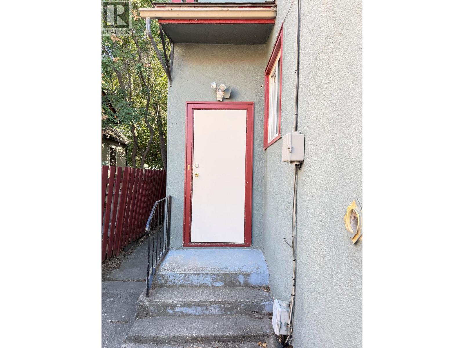  748 Bernard Avenue, Kelowna