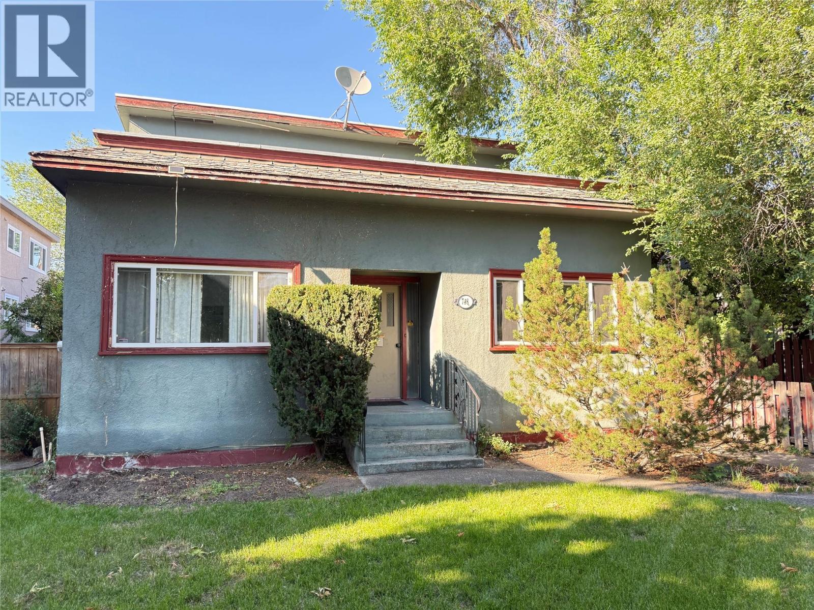  748 Bernard Avenue, Kelowna