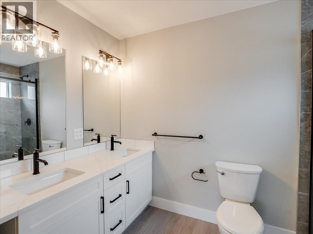 808 7th Avenue - Image 23