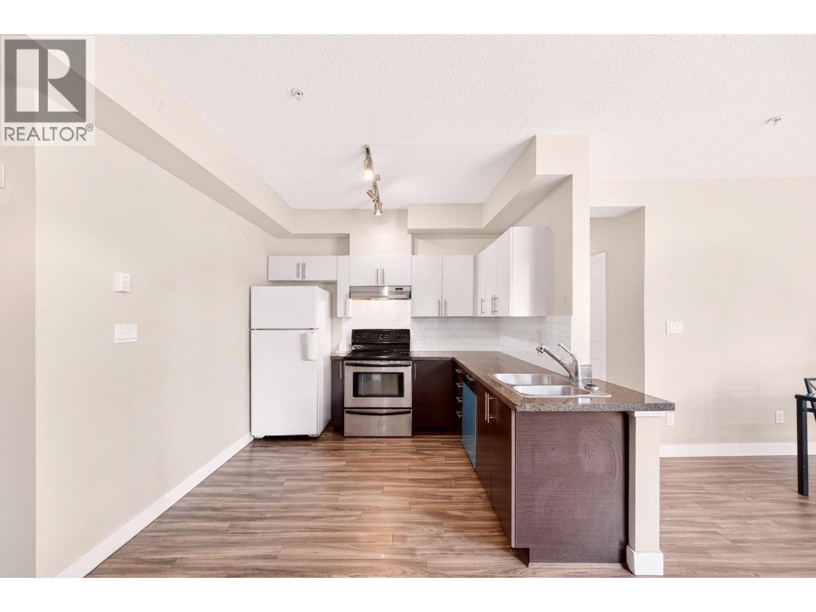 #109 5692 KINGS Road, Vancouver, British Columbia, V6T1K8, Vancouver, British Columbia — photo 5 of 5