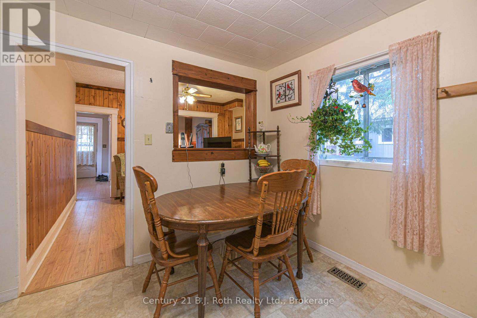 281 NOTTAWASAGA STREET - 31