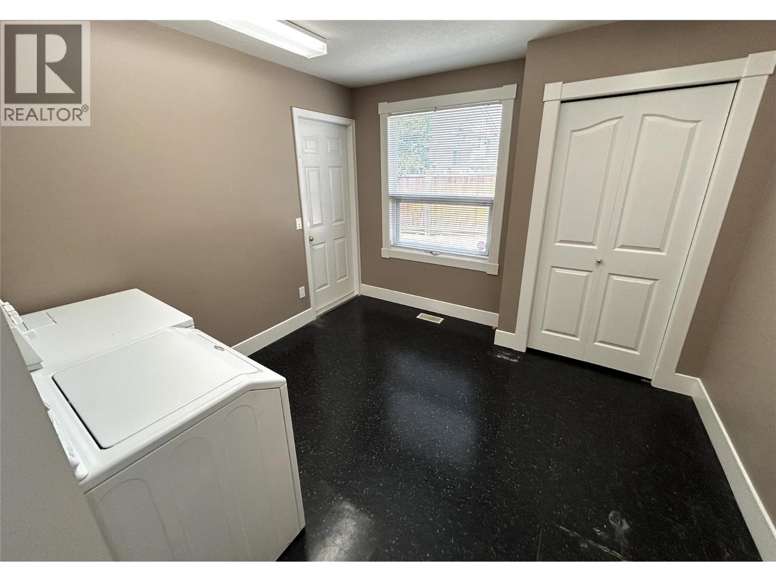205 Merlin Court, Kelowna
