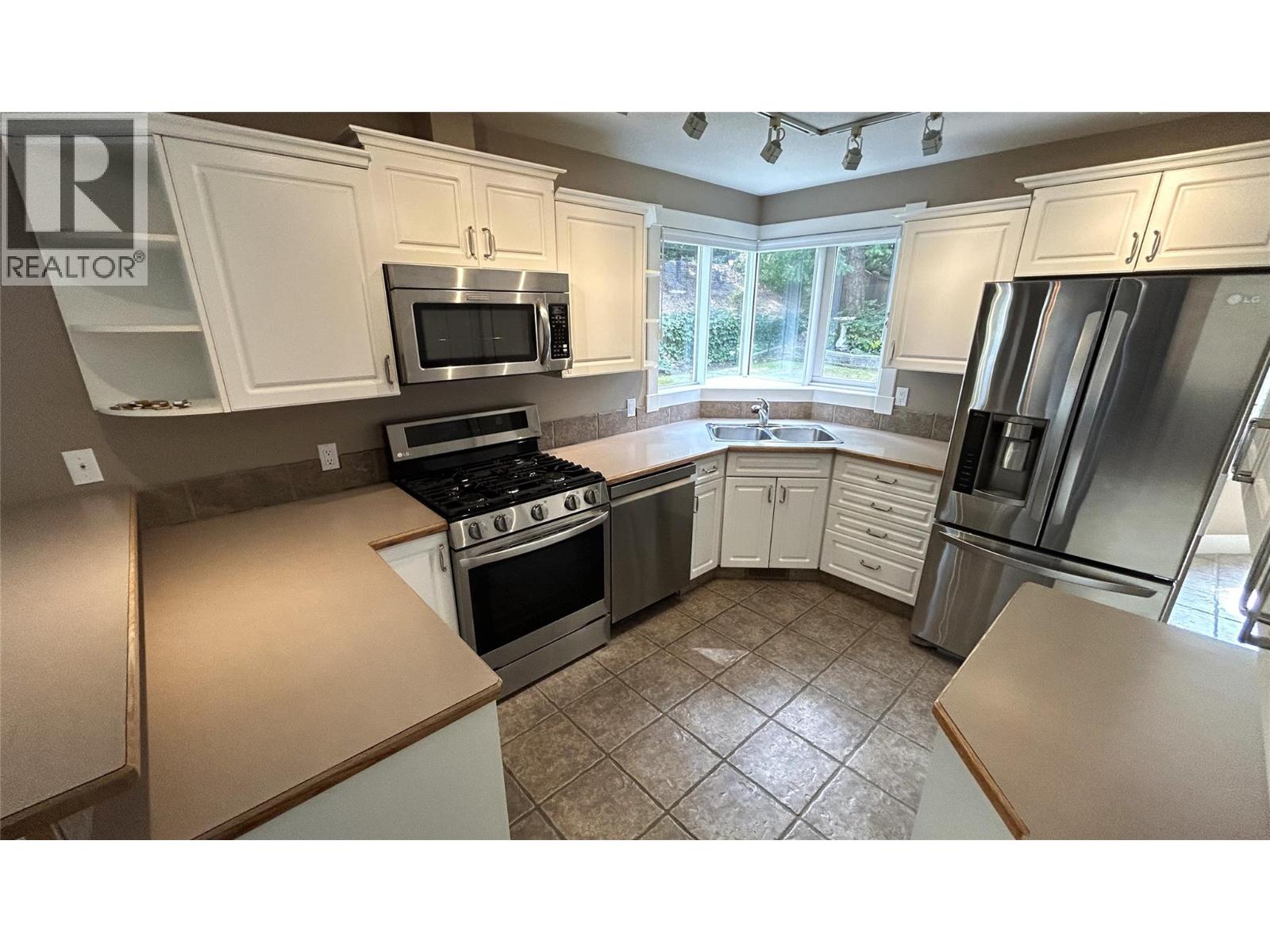 205 Merlin Court, Kelowna