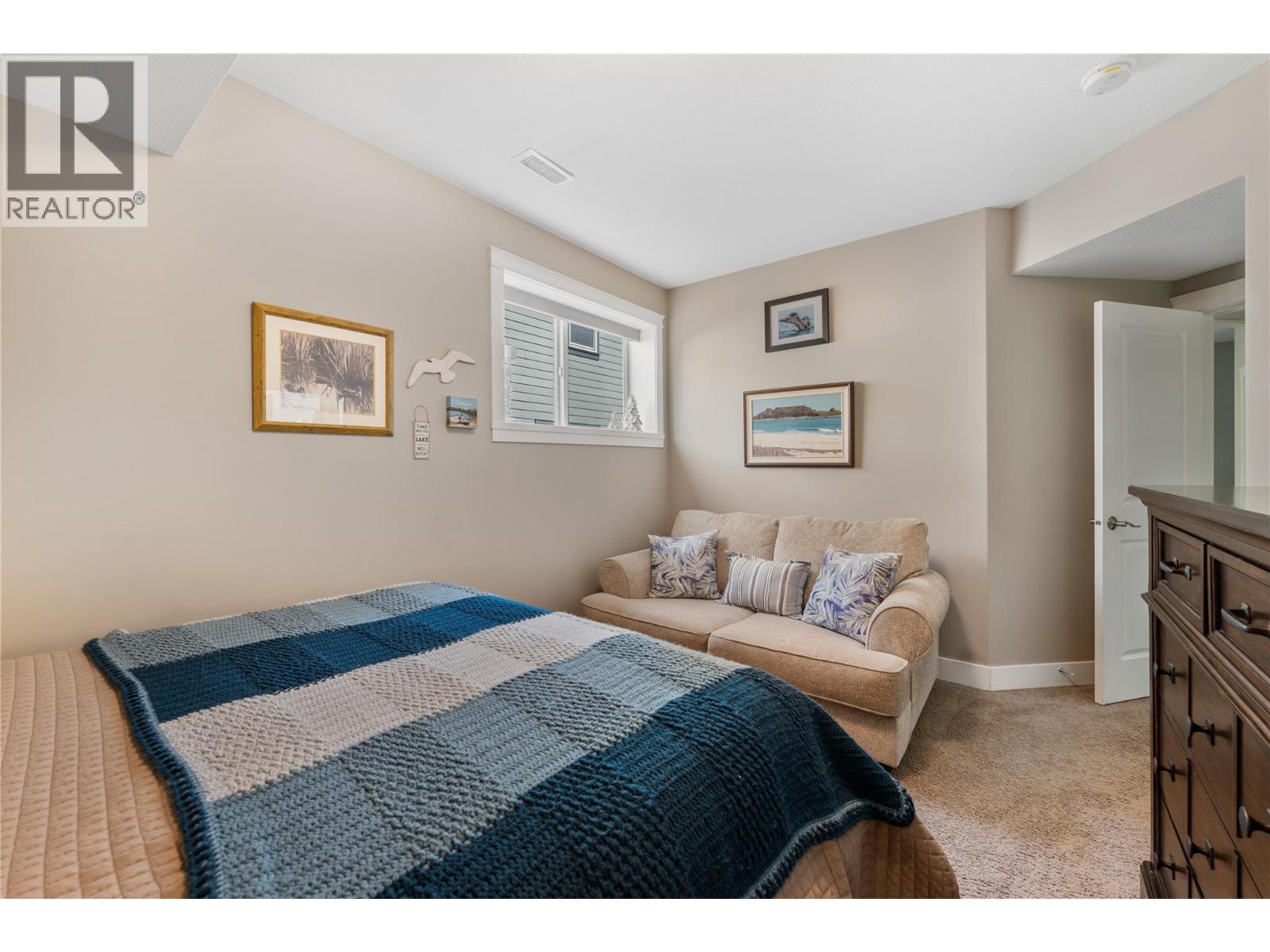 13011 East Ridge Drive, Lake Country