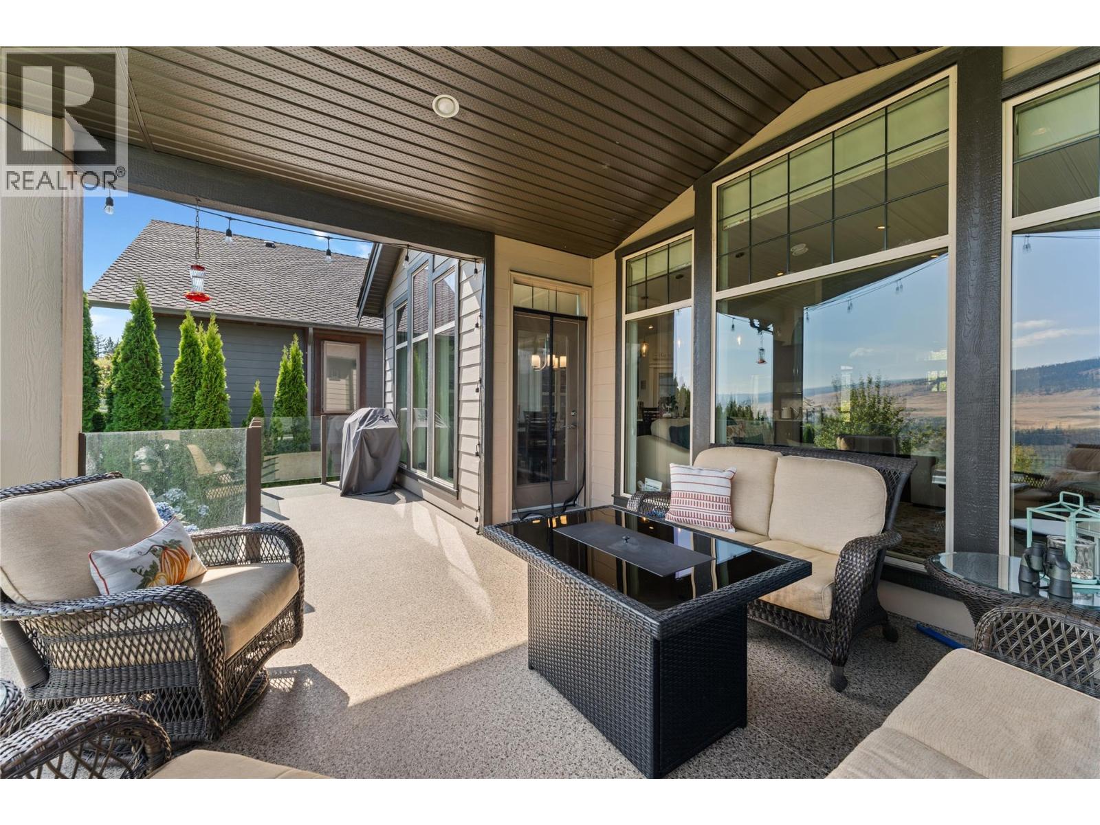 13011 East Ridge Drive, Lake Country