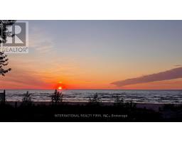 966 Shore Lane, Wasaga Beach, ON L9Z2B4 Photo 22