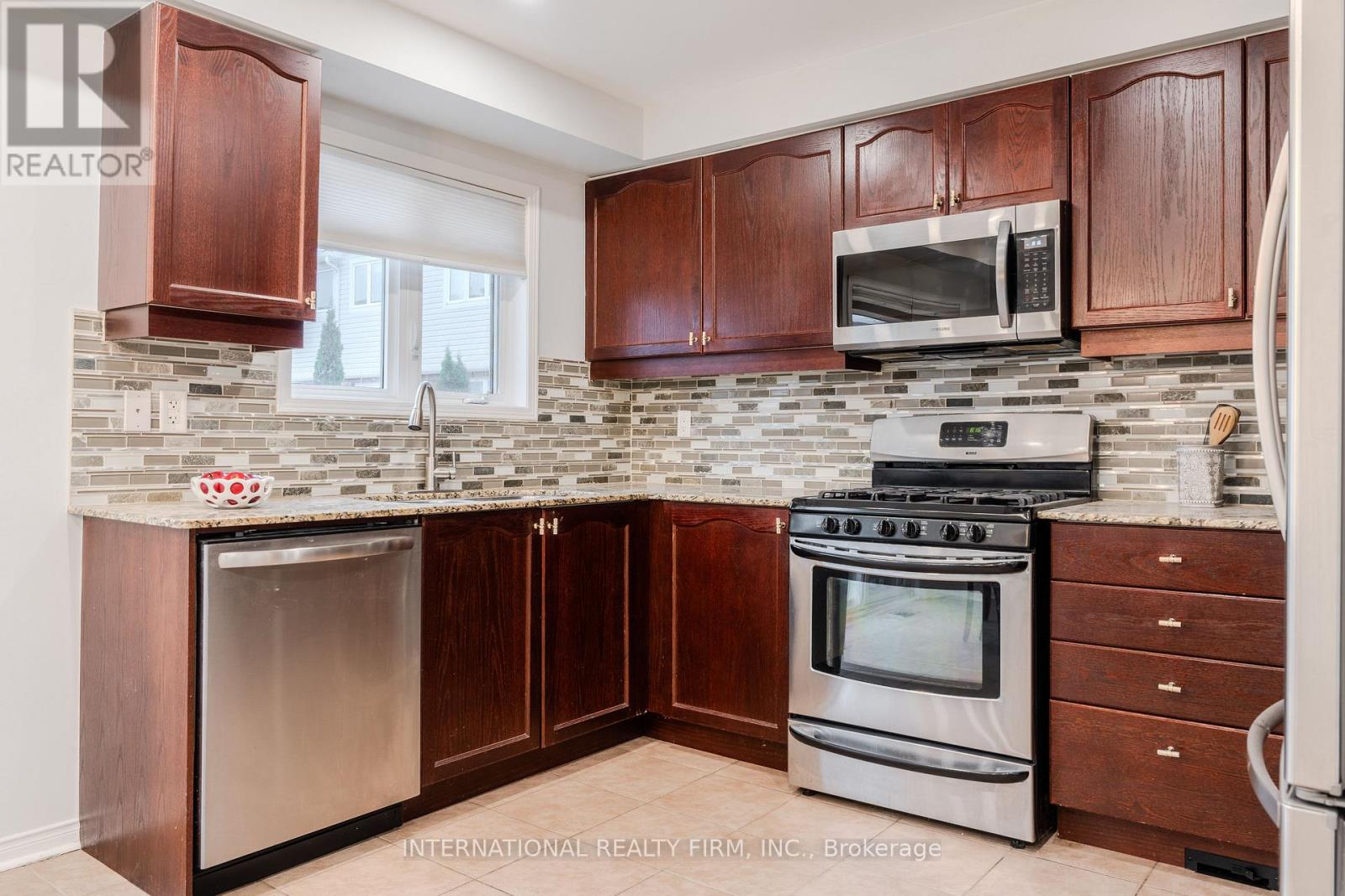 4881 CAPRI CRESCENT - Image 12