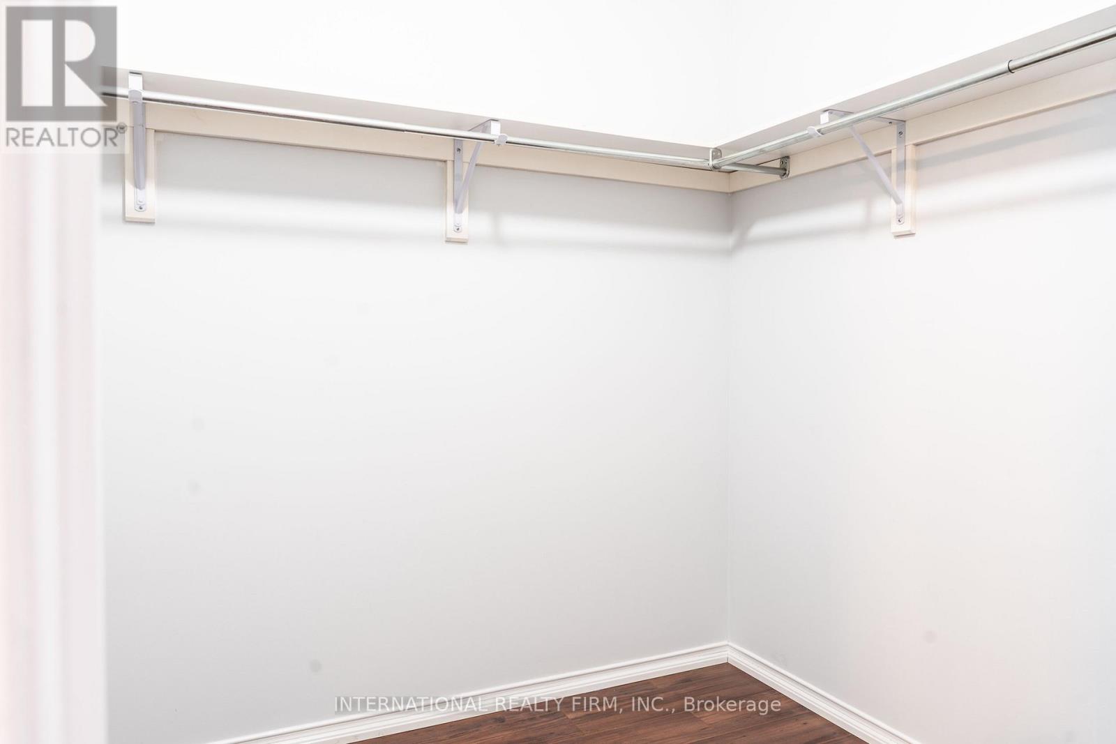 4881 CAPRI CRESCENT - Image 23