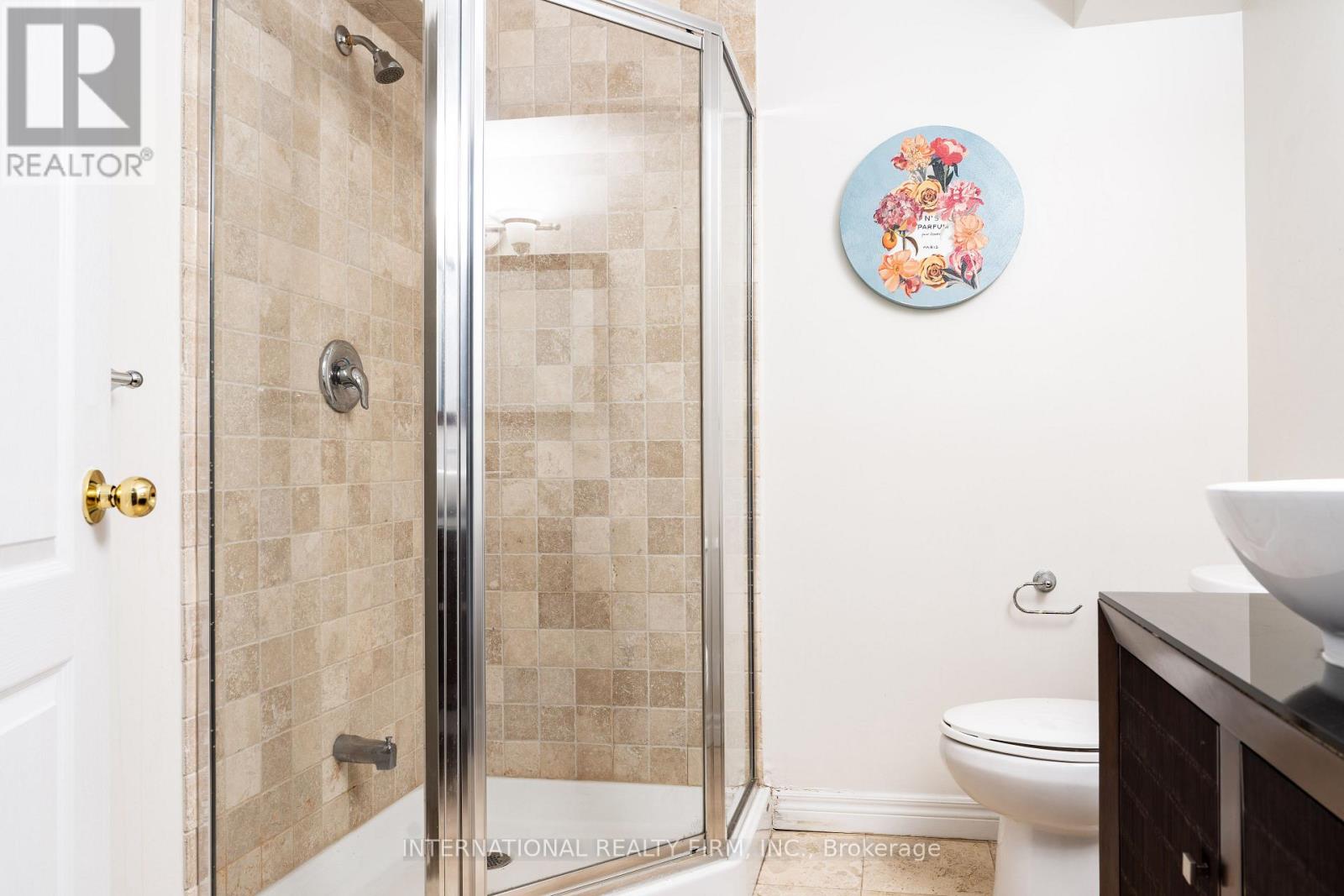 4881 CAPRI CRESCENT - 36