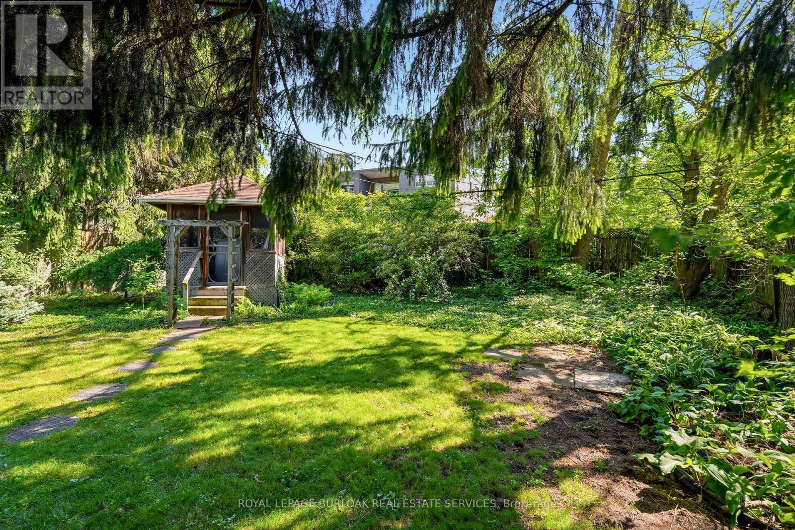 337 ST. PAUL STREET - Image 29