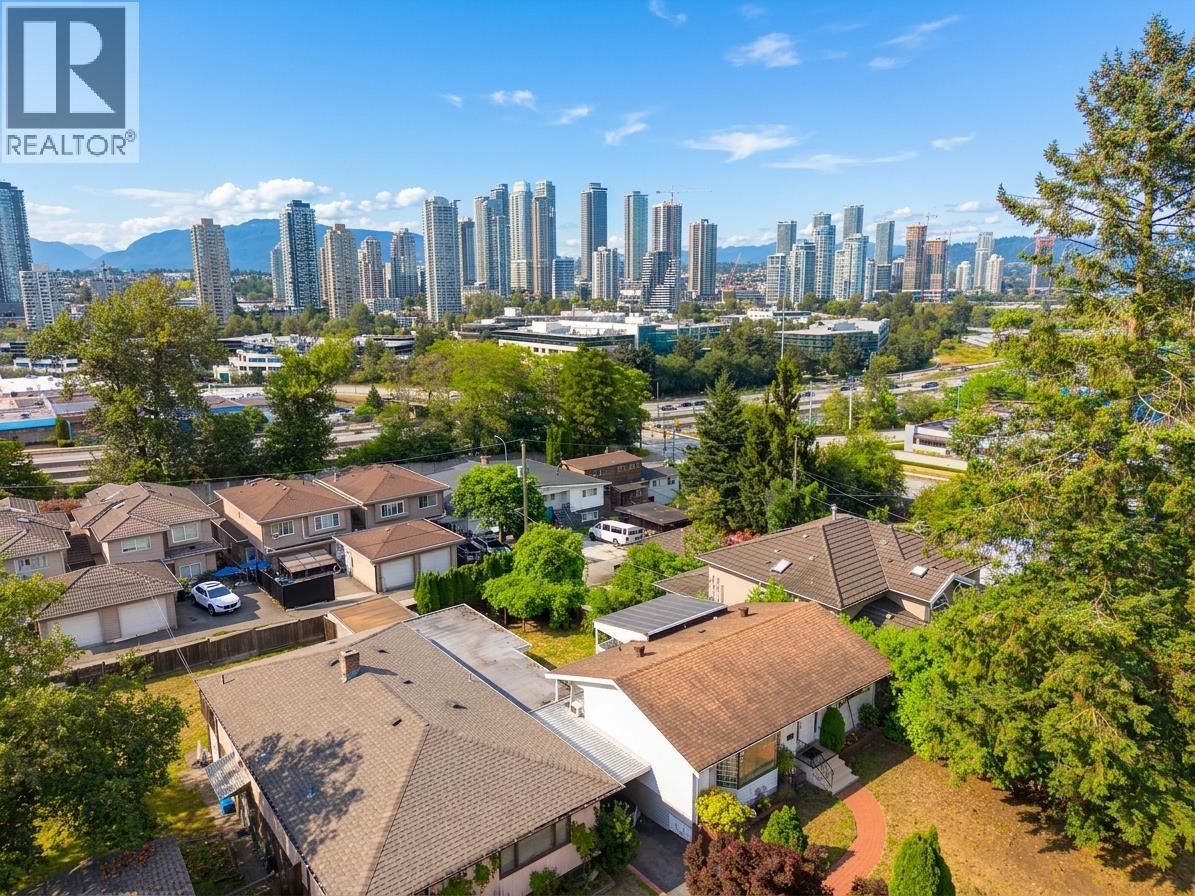 4137 DOMINION Street, Burnaby, British Columbia, V5G1C5, Burnaby, British Columbia — photo 2 of 5