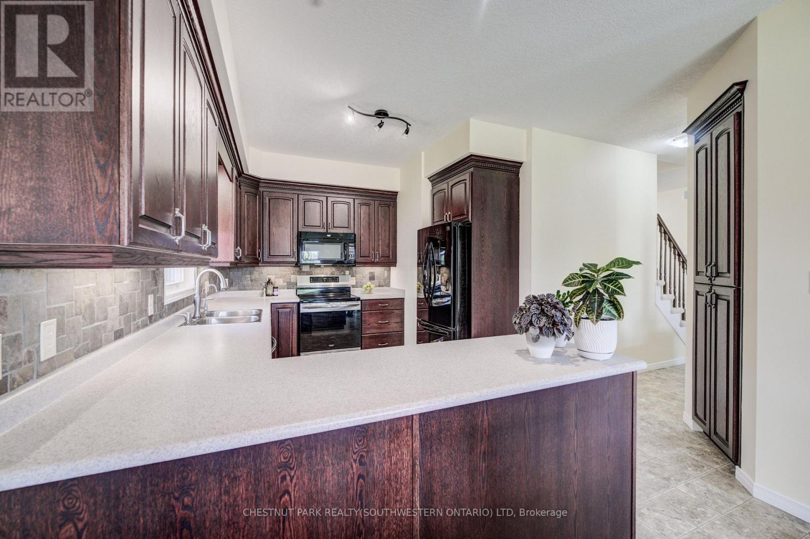 64 KROPF DRIVE - Image 13