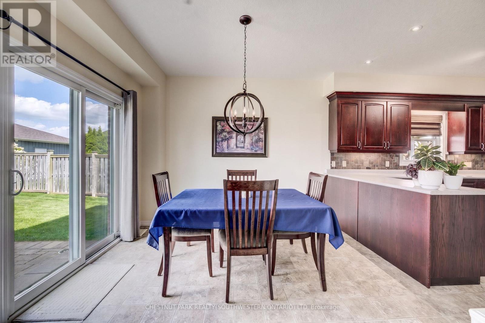 64 KROPF DRIVE - Image 18