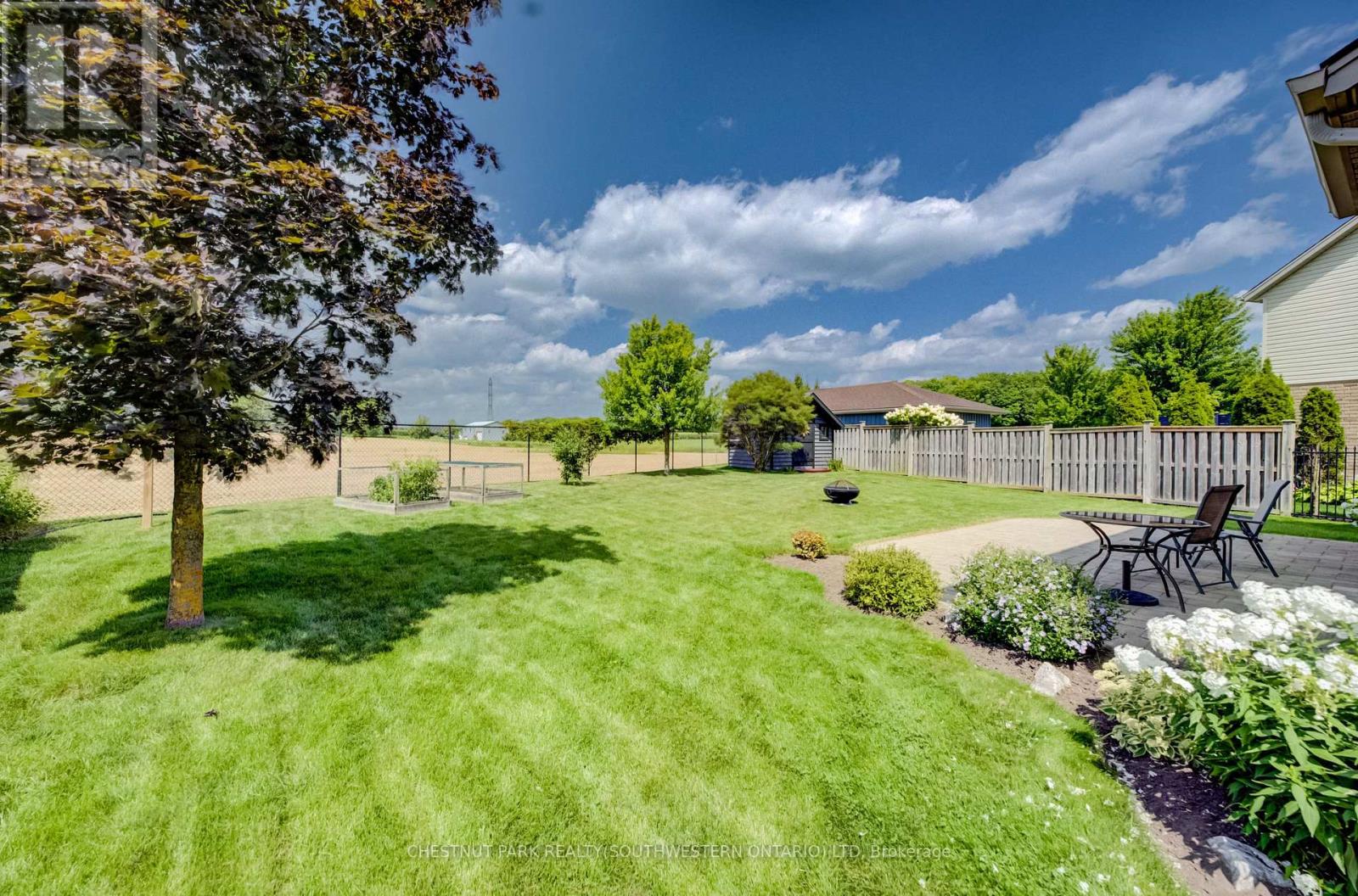 64 KROPF DRIVE - Image 28