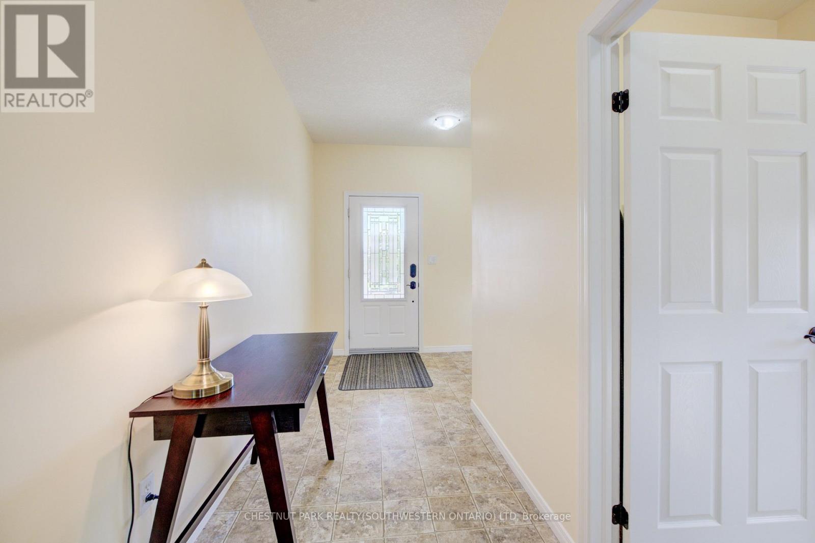 64 KROPF DRIVE — photo 3