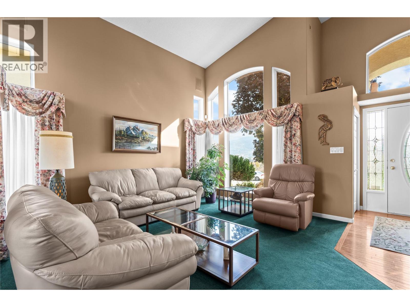 216 Country Estate Drive, Vernon