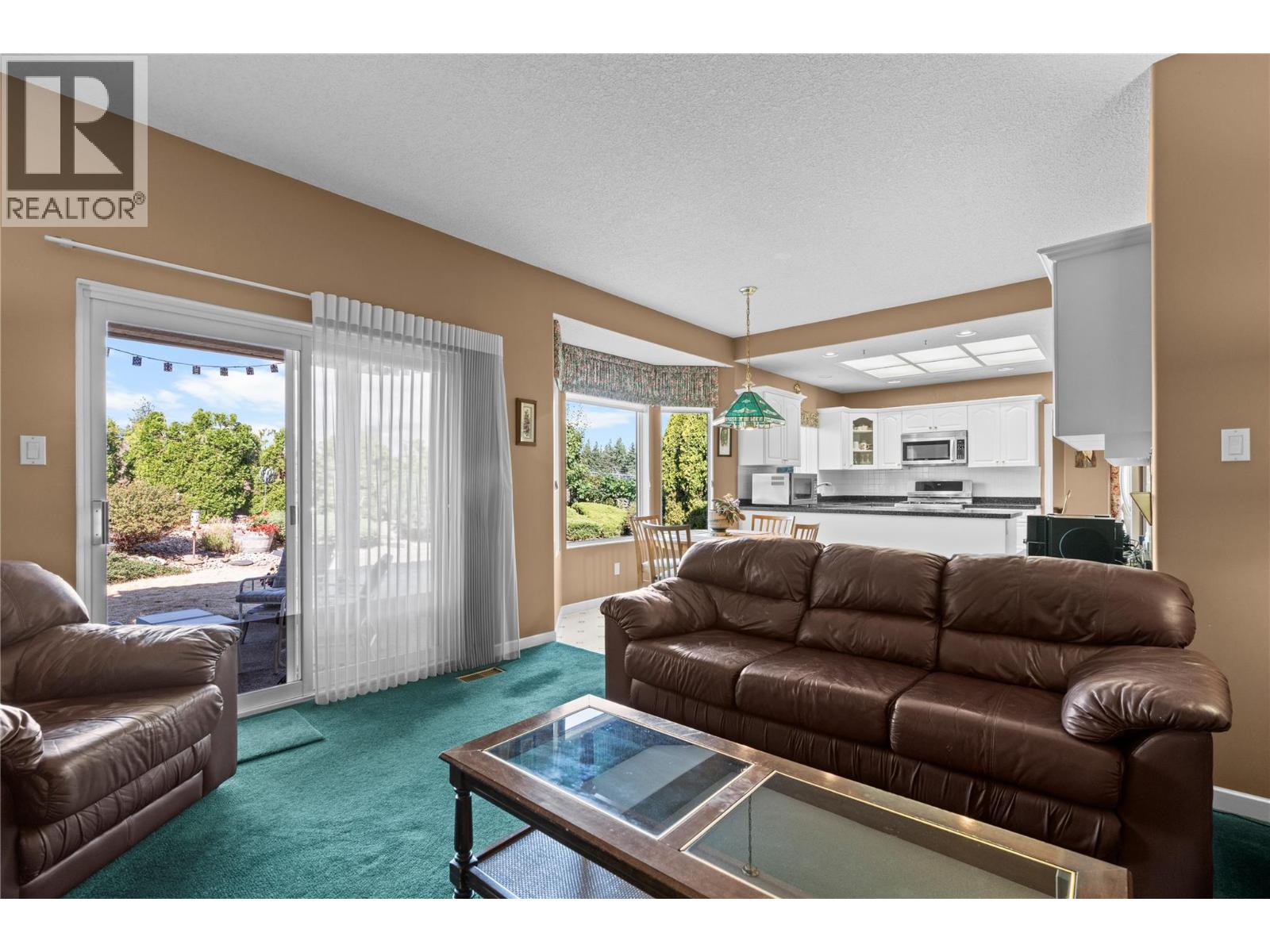 216 Country Estate Drive, Vernon