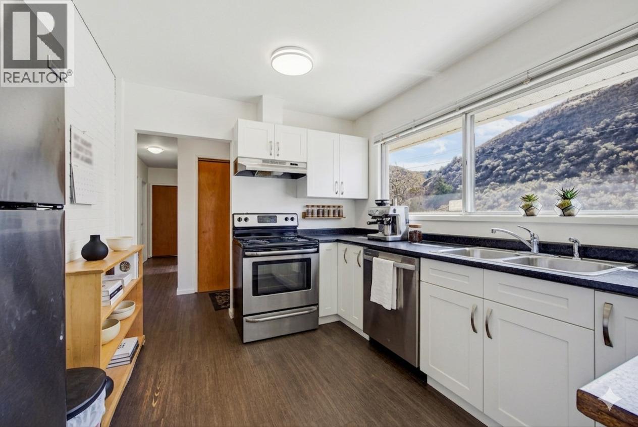 2768 VALLEYVIEW Drive - 5