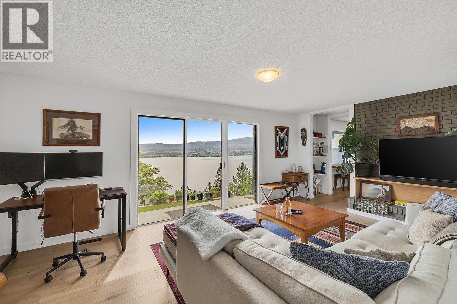 2751 Lakeview Road - 45