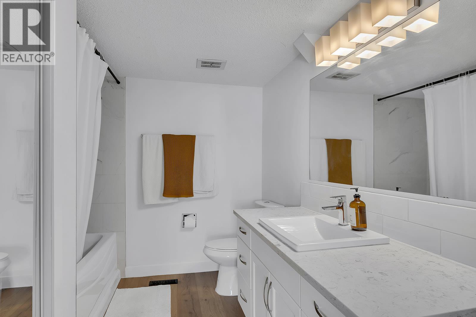 2751 Lakeview Road - 50