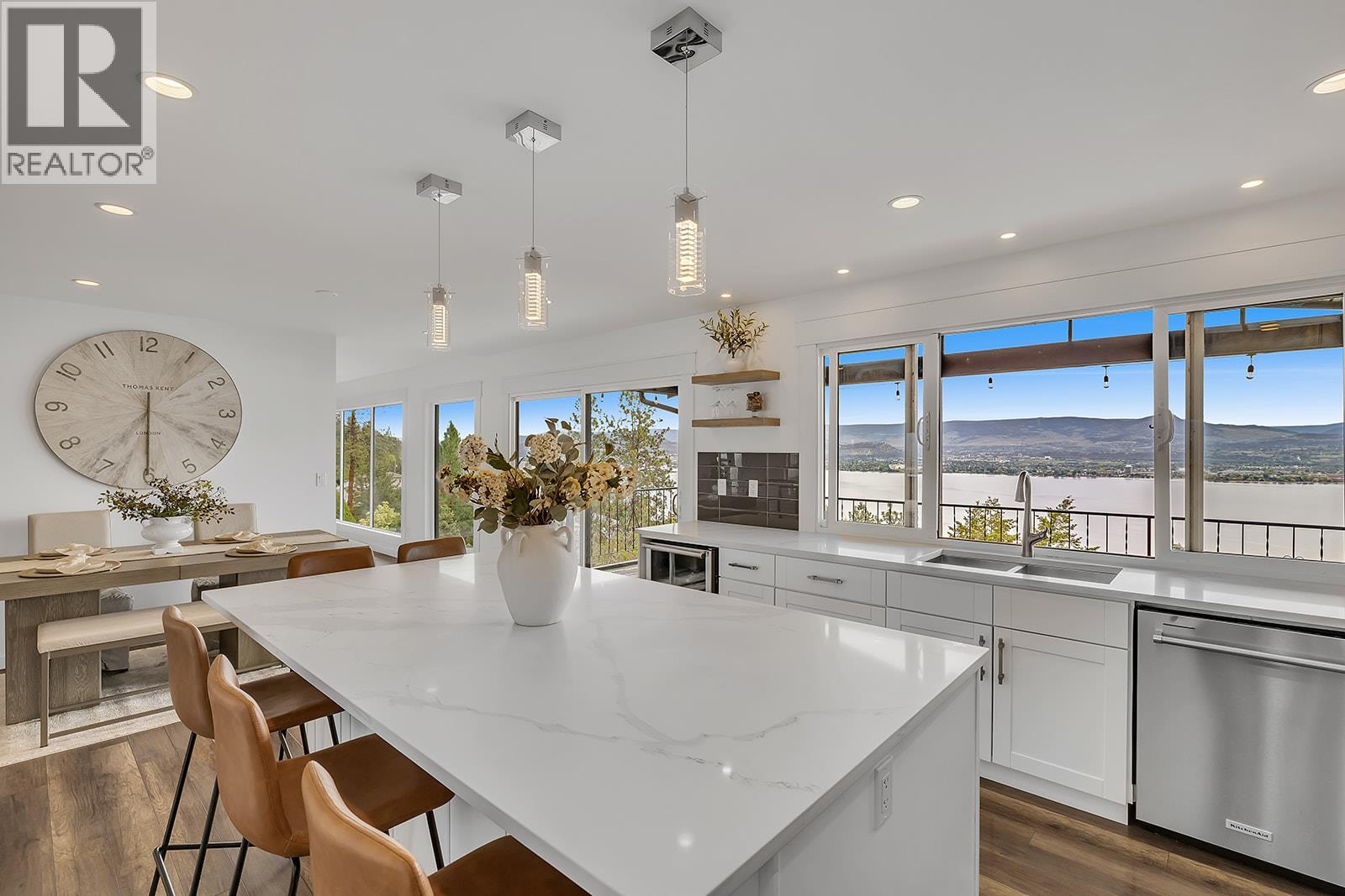 2751 Lakeview Road - 30