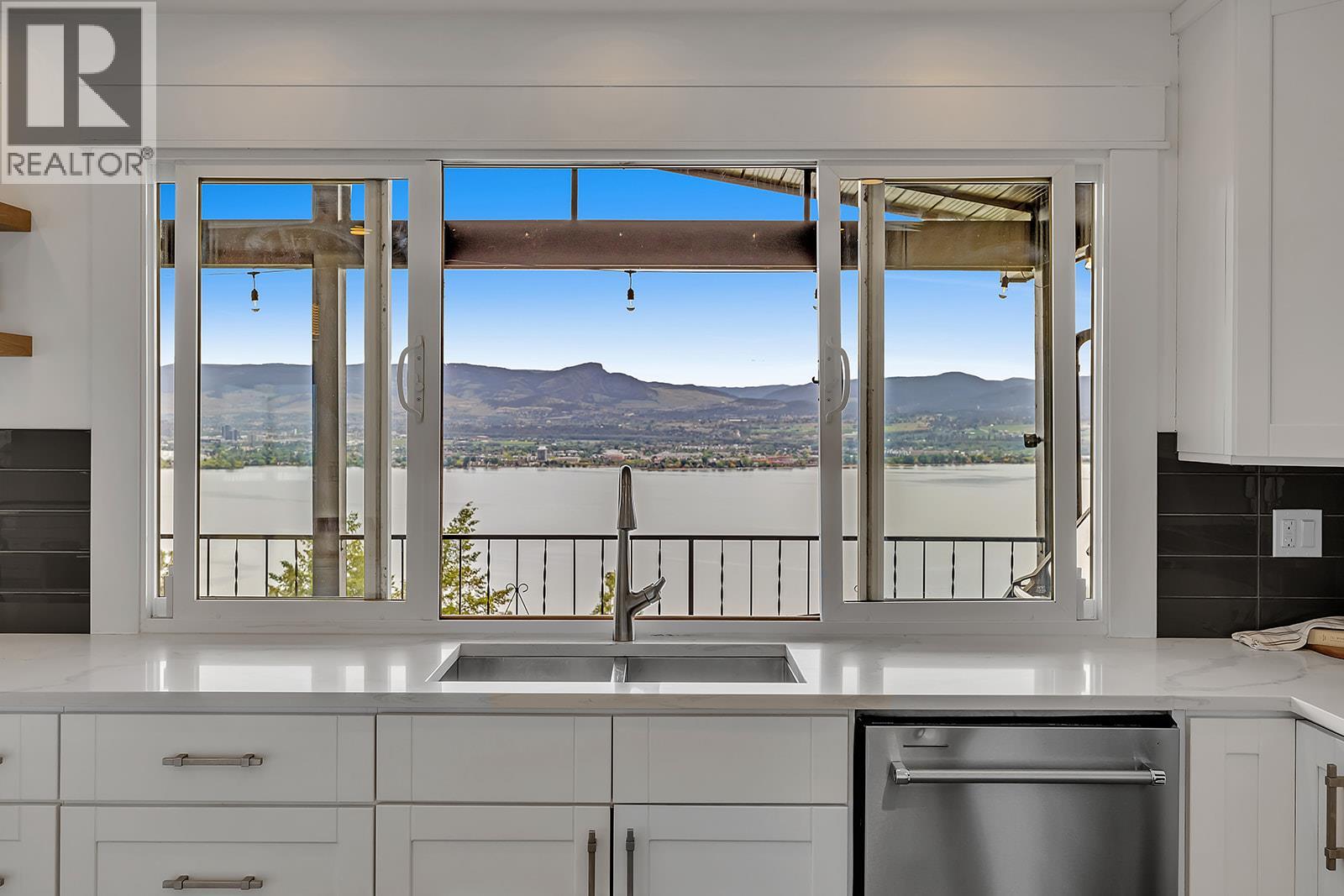 2751 Lakeview Road - 31