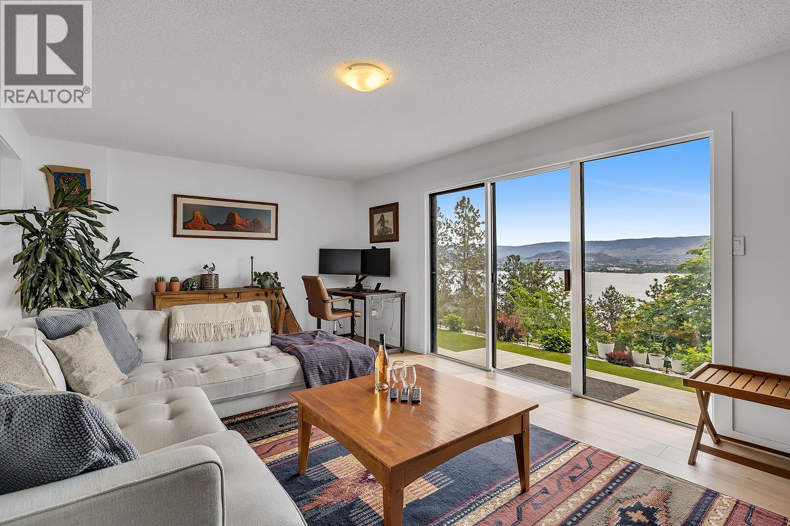 2751 Lakeview Road - 44