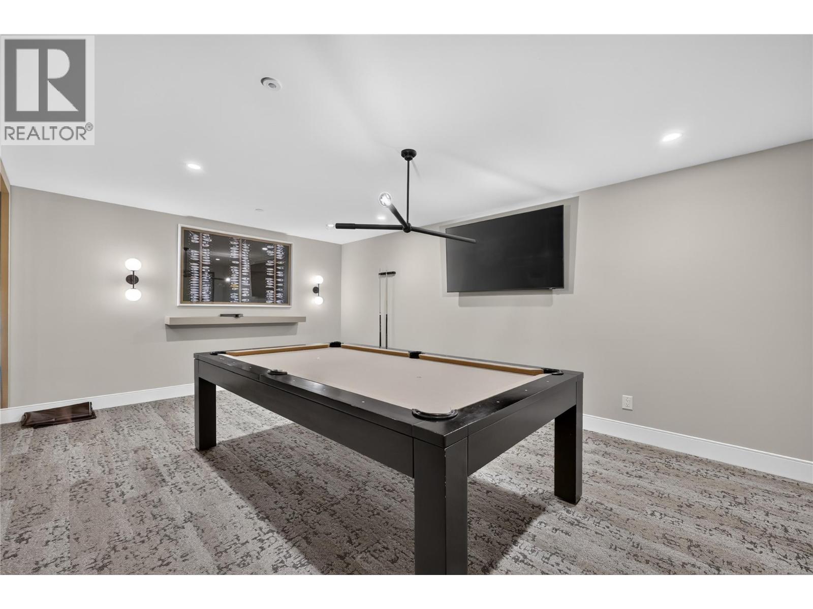 #1303 3300 Lakeshore Road - 48