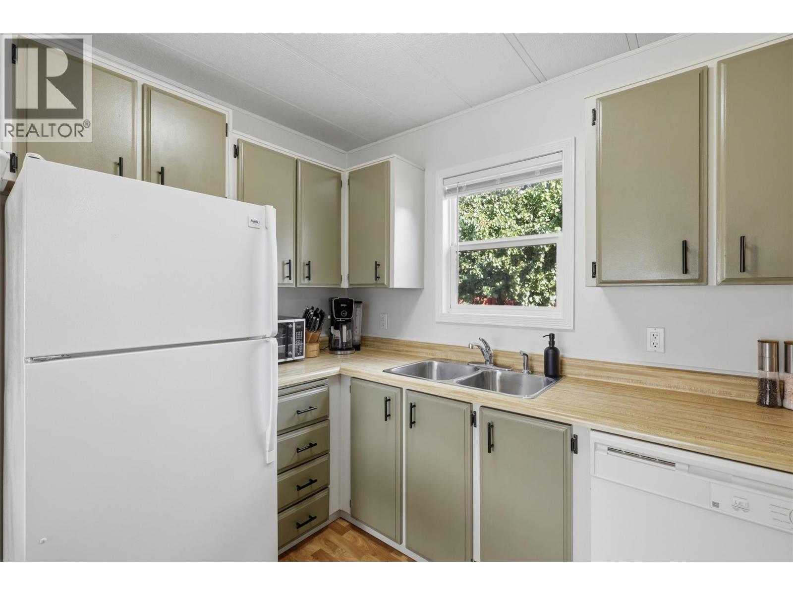 6941 WATSON Drive E - Image 6