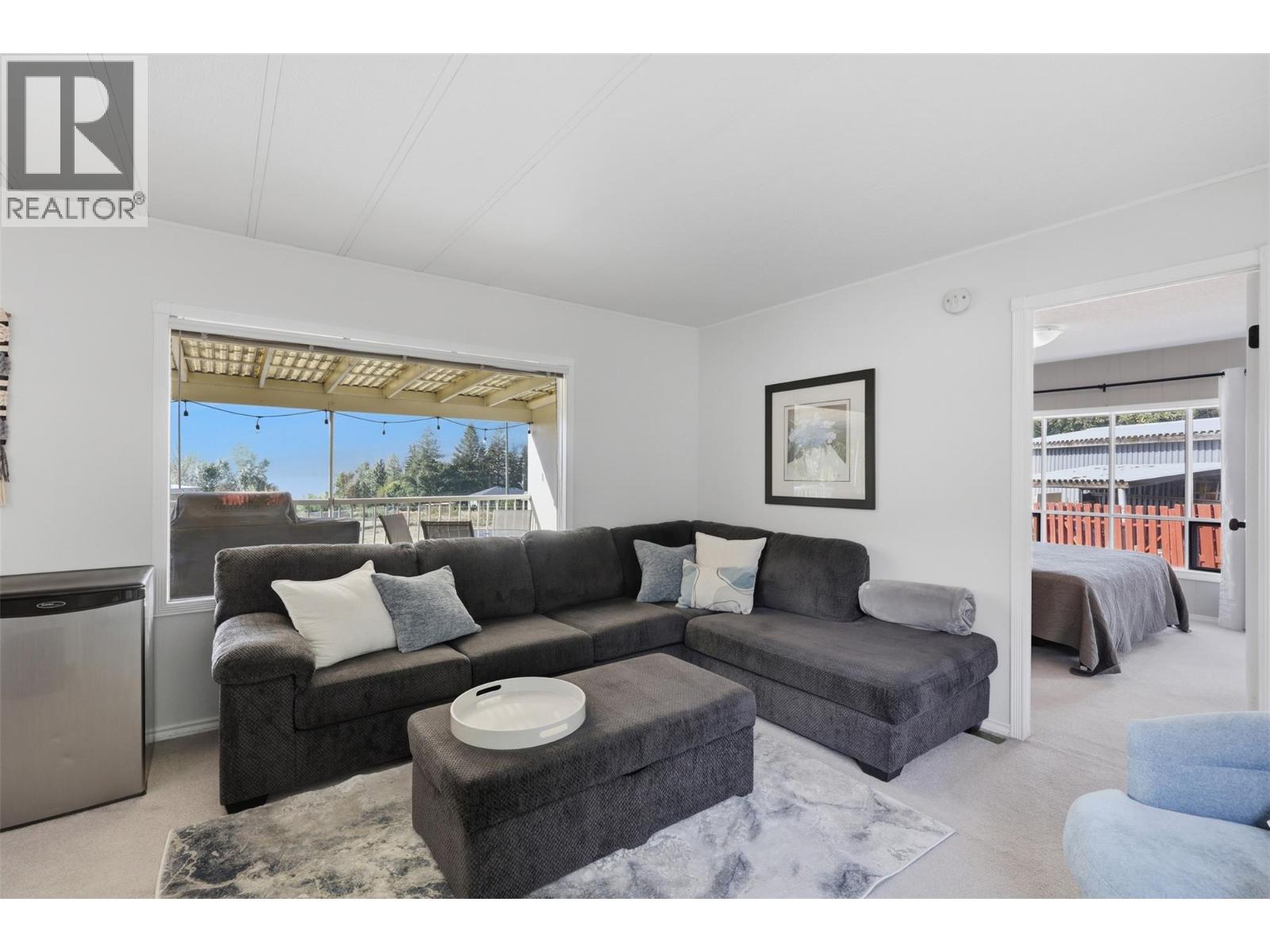 6941 WATSON Drive E - Image 11