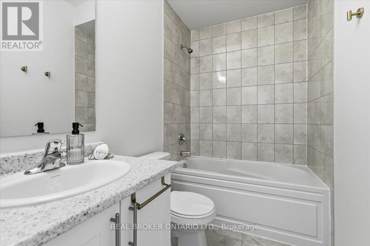 112 STAUFFER CRESCENT - 22