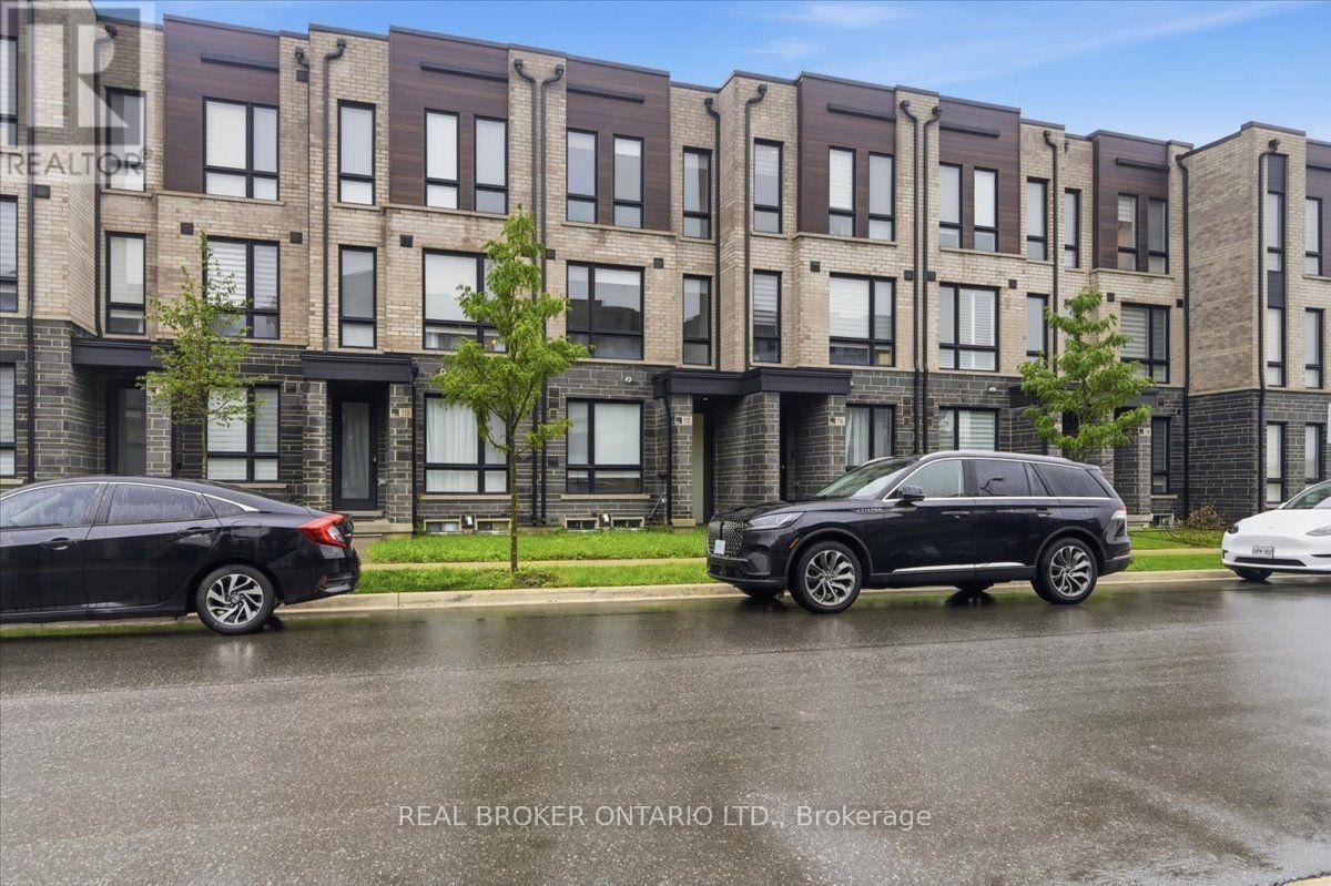 112 STAUFFER CRESCENT - 28