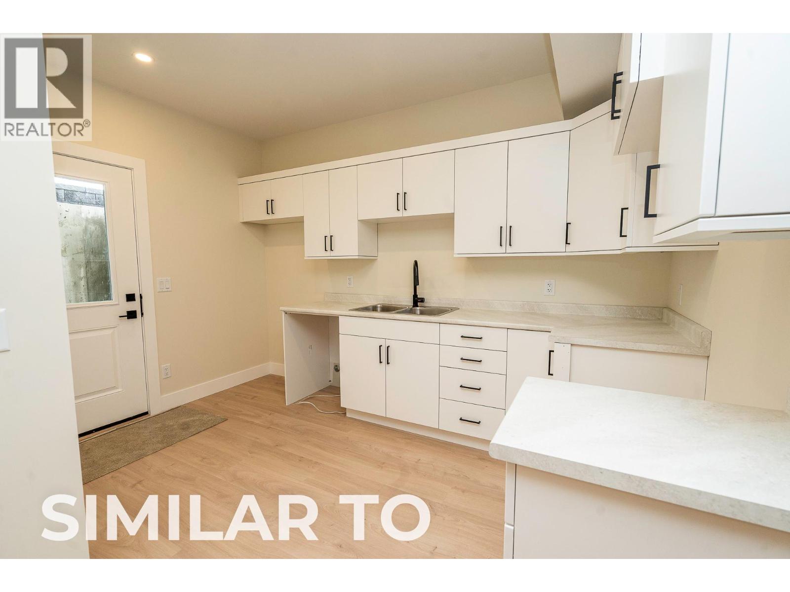 3074 Flume Court, Kelowna