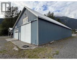 516 6th Avenue, Stewart, BC V0T1W0 Photo 10