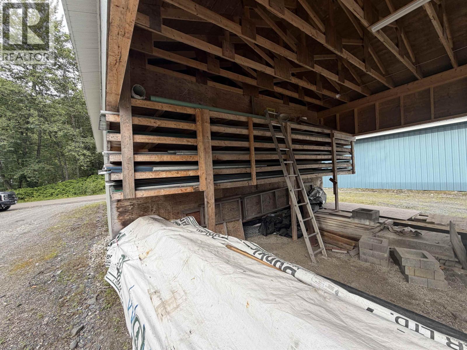 516 6TH Avenue, Stewart