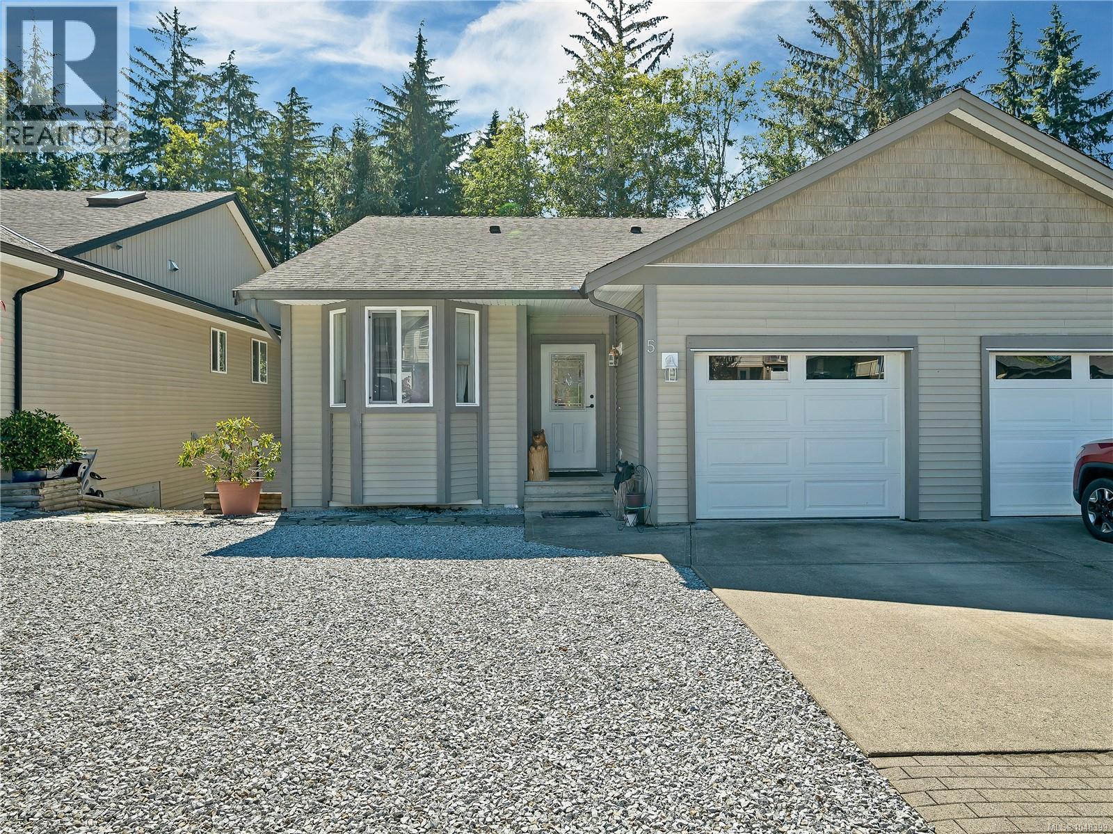 #5 1424 Alder St S - 1