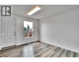 4pc Bathroom - 55 Falton Close Ne, Calgary, AB T3J1X2 Photo 7