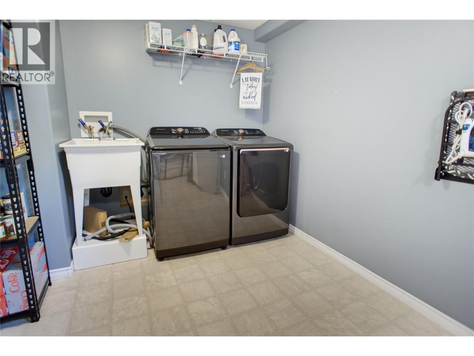 1149 RAVEN Drive - Image 22