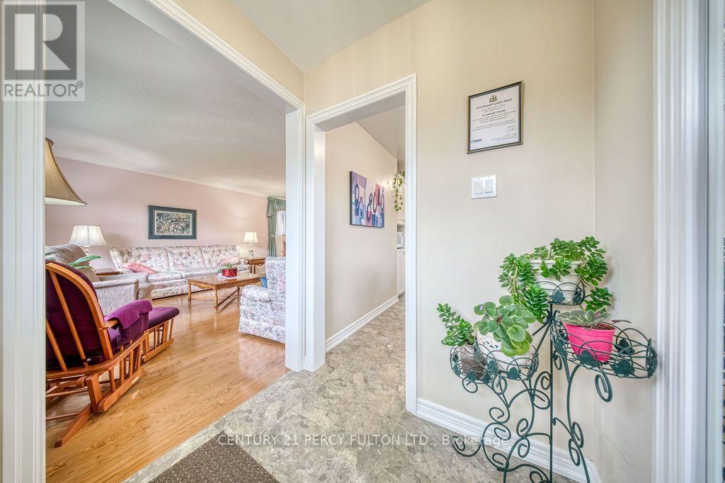 70 LIMEVALE CRESCENT - 4