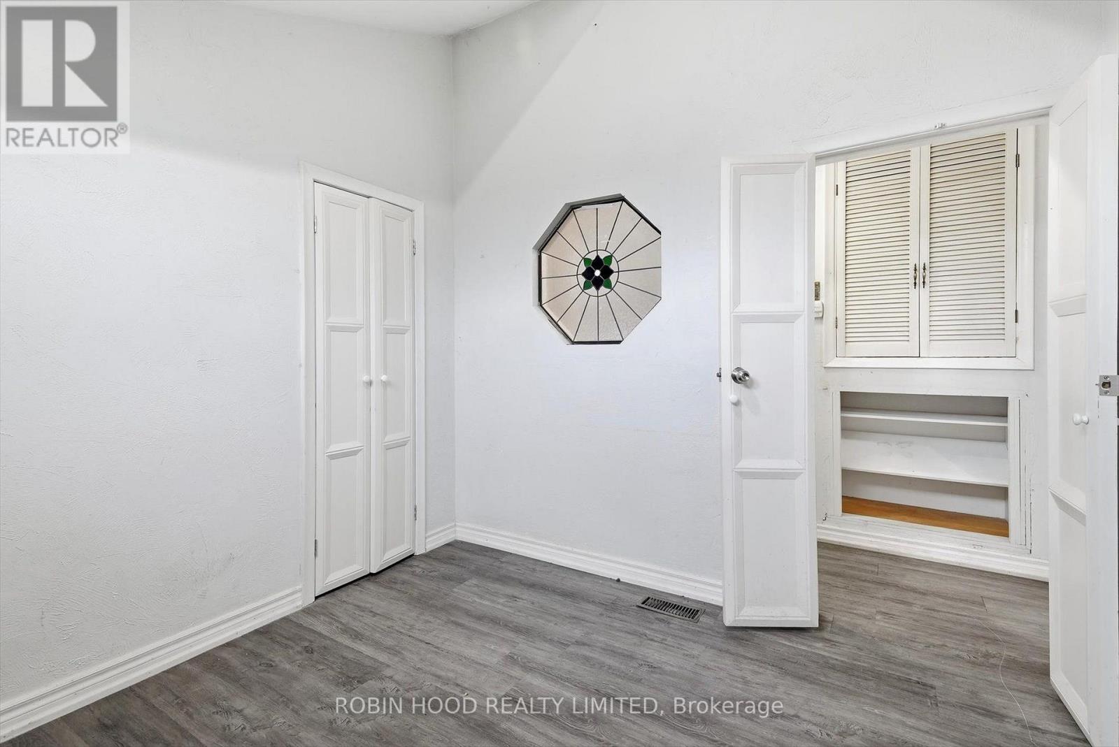 8 PANDORA CIRCLE - 21
