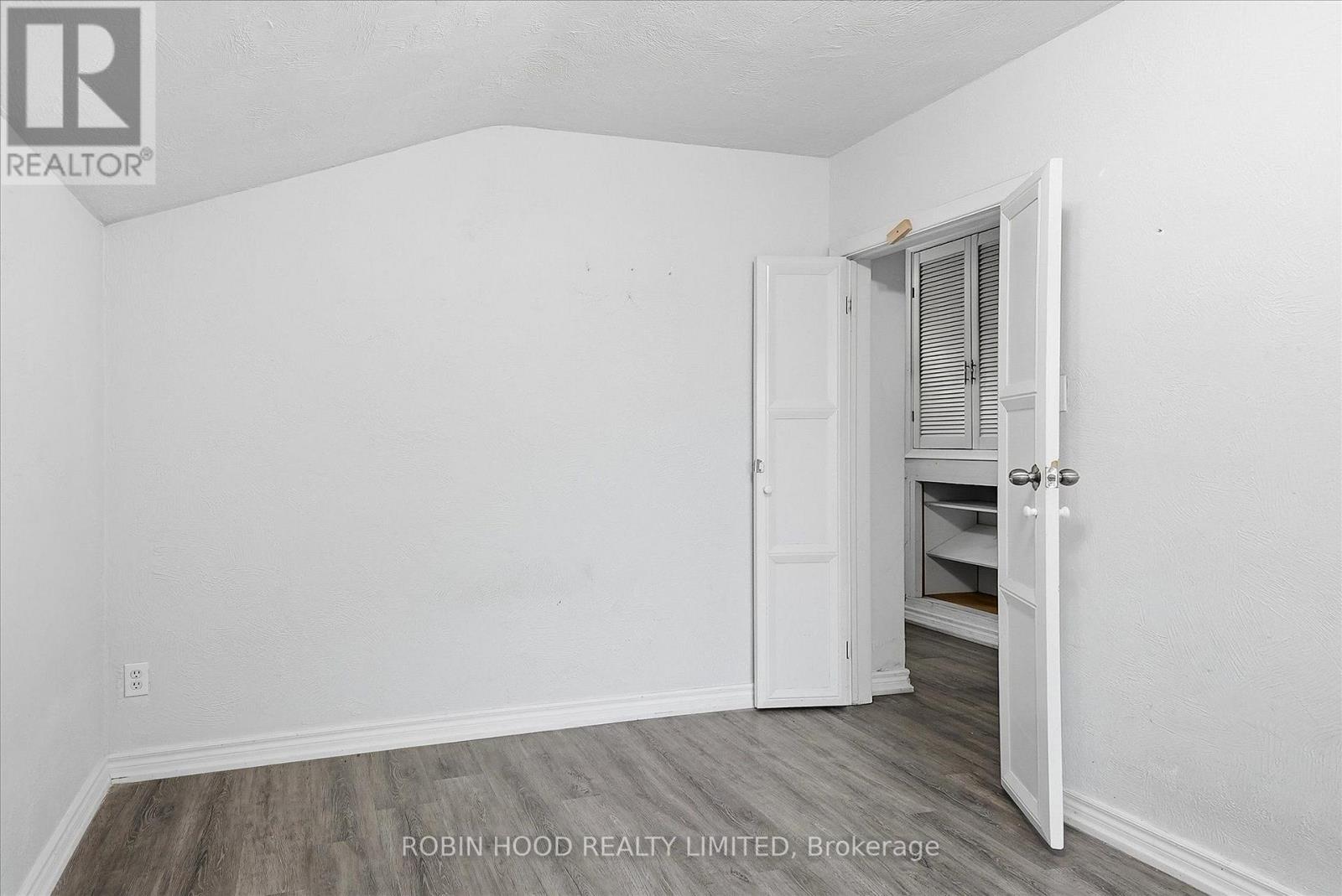 8 PANDORA CIRCLE - Image 25