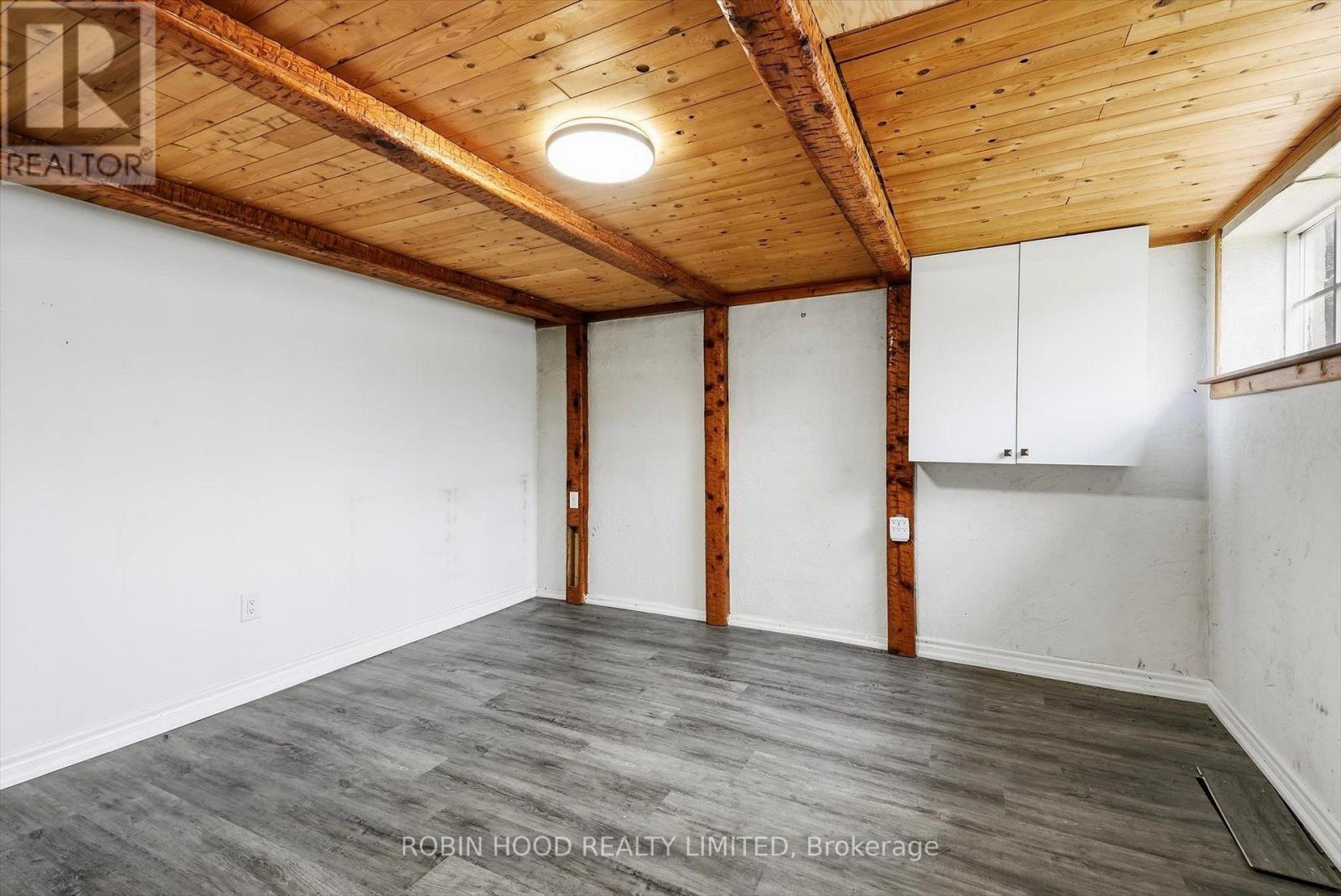 8 PANDORA CIRCLE - Image 33