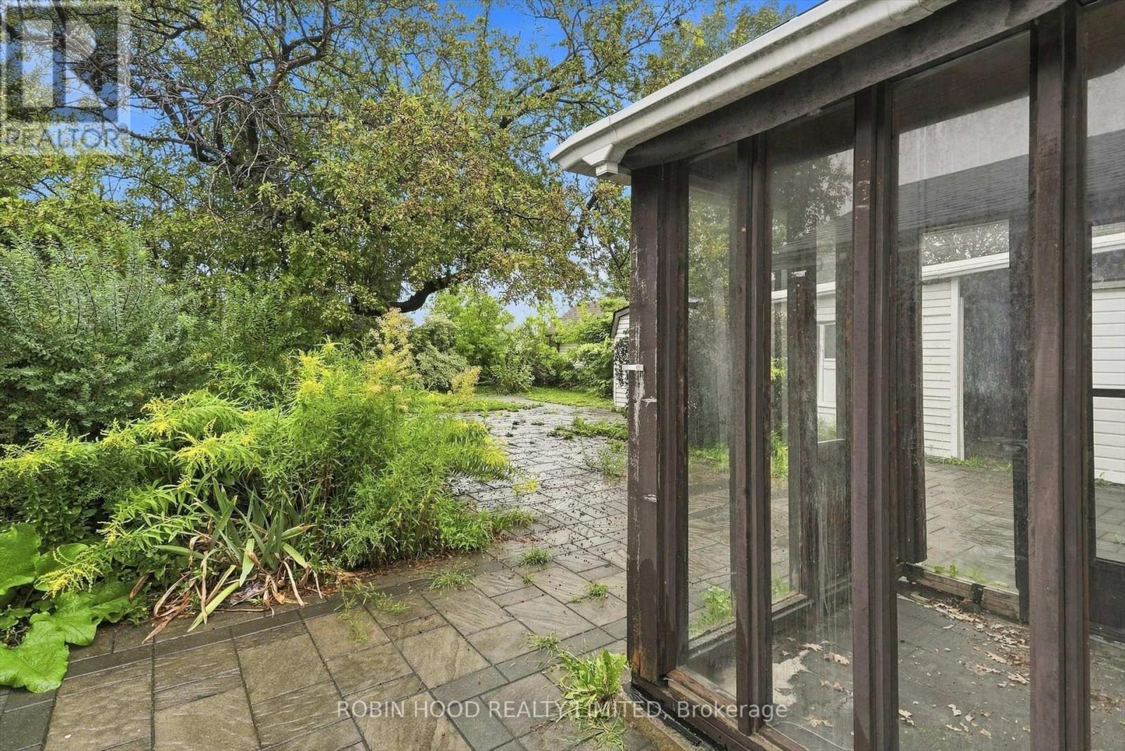 8 PANDORA CIRCLE - Image 43