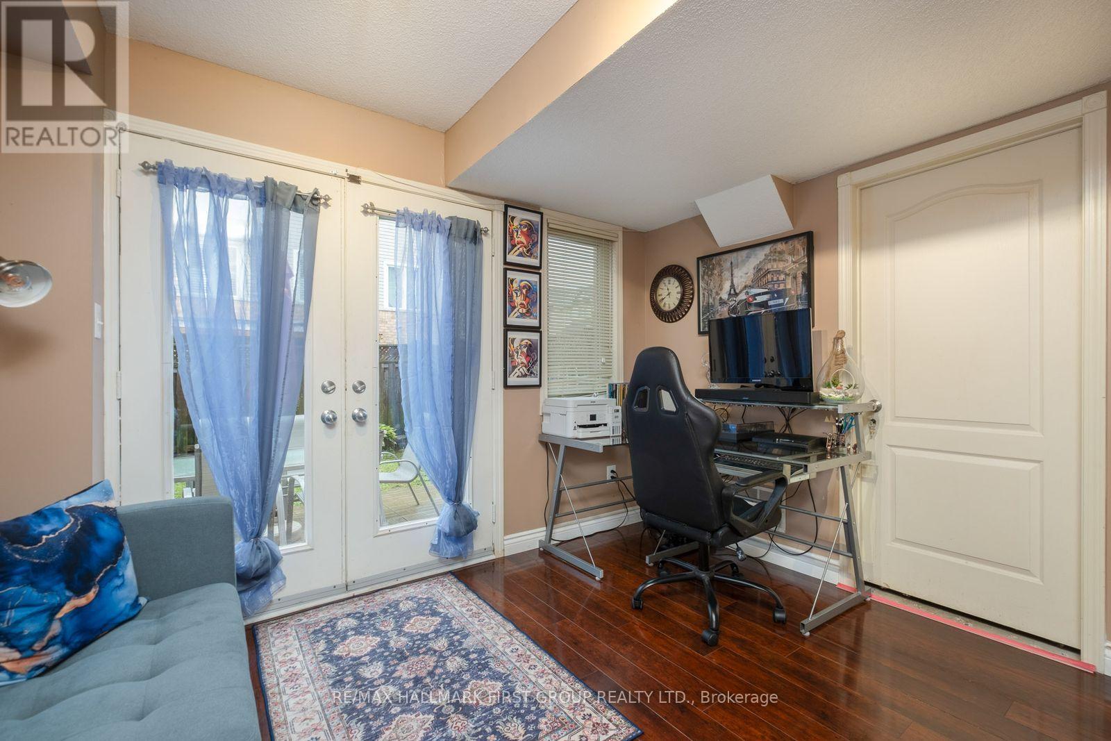 #61 1850 KINGSTON ROAD - 13