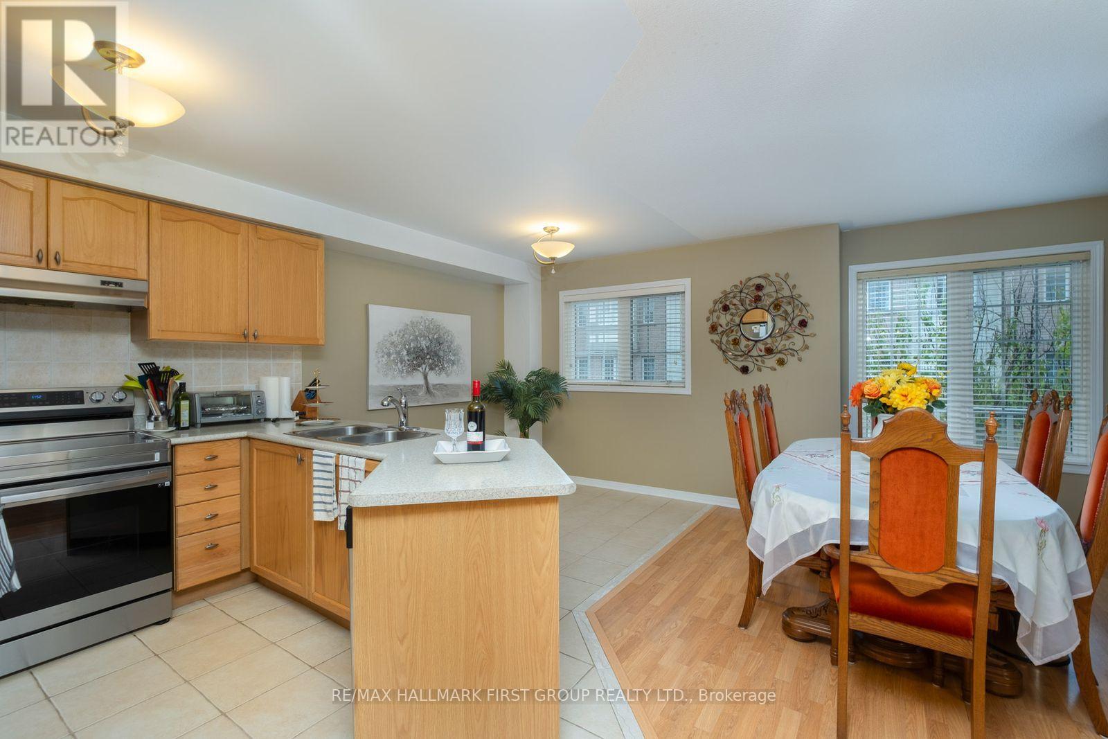 #61 1850 KINGSTON ROAD - 16