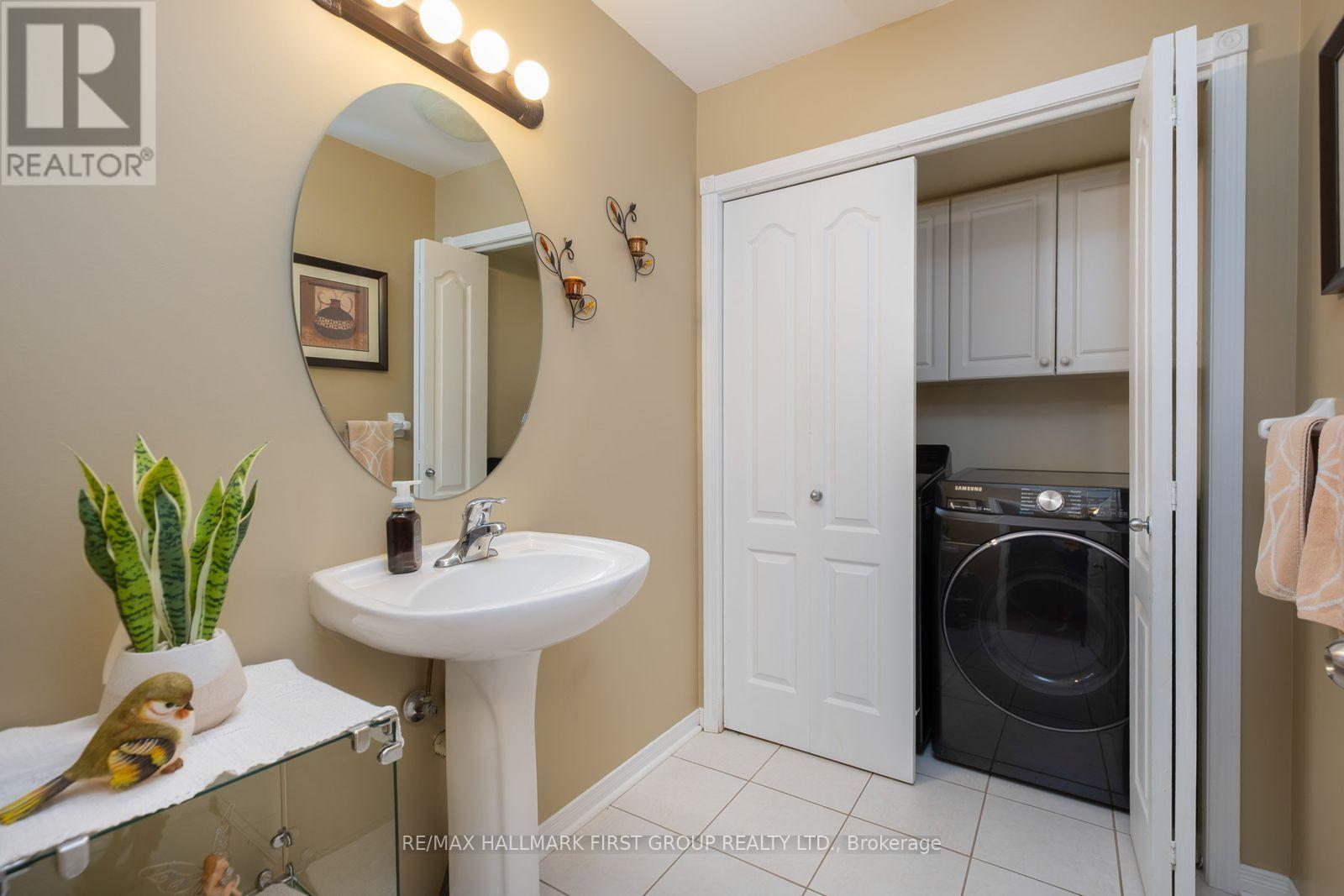 #61 1850 KINGSTON ROAD - 21