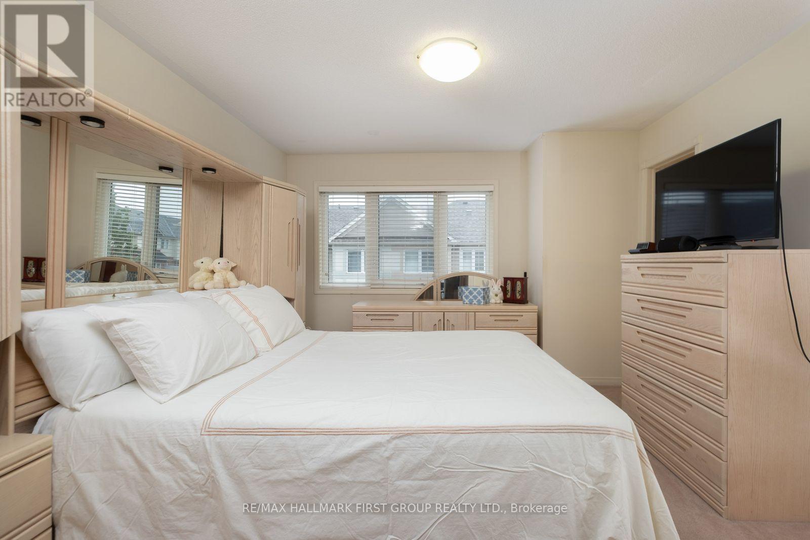 #61 1850 KINGSTON ROAD - 23