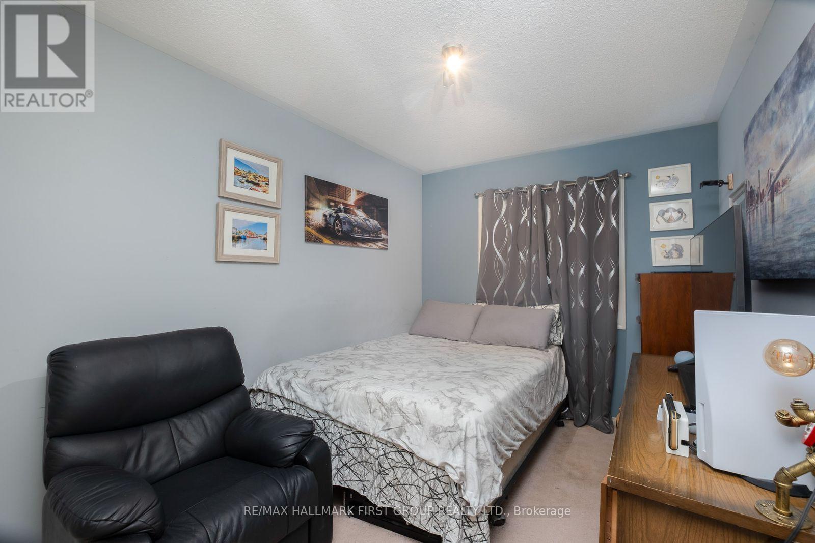 #61 1850 KINGSTON ROAD - 27