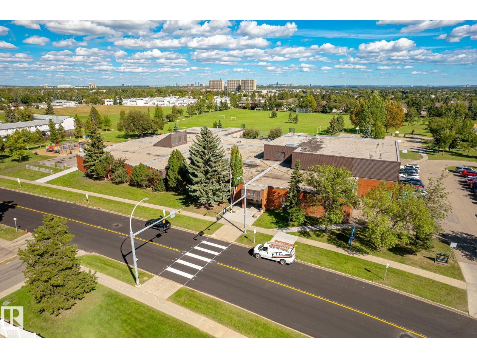 6522 184 ST NW - 51