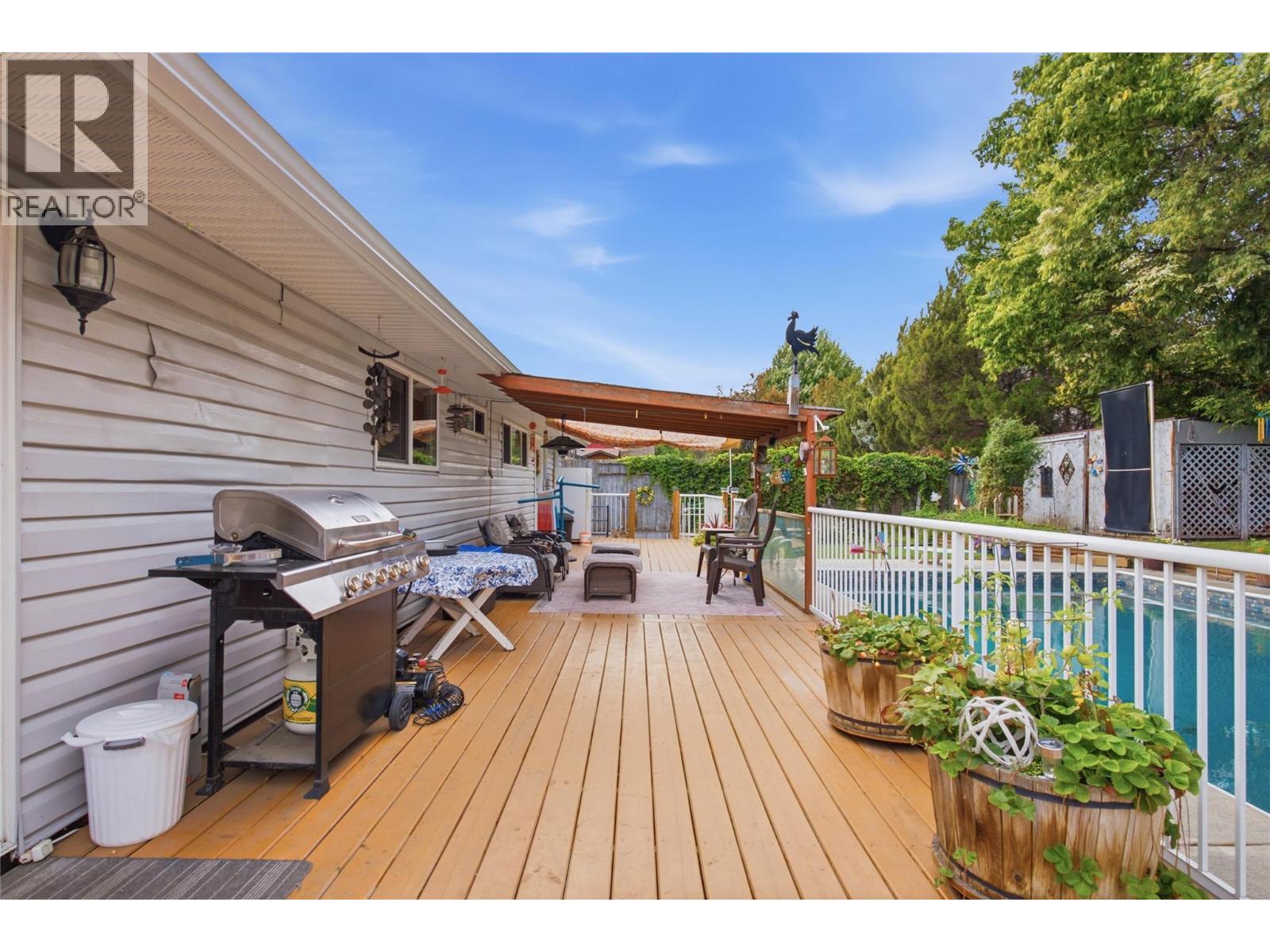 2463 Reid Avenue - Image 17